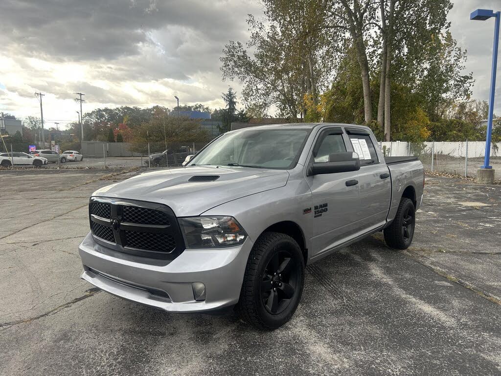 2019 RAM 1500 Classic Express Crew Cab 4WD