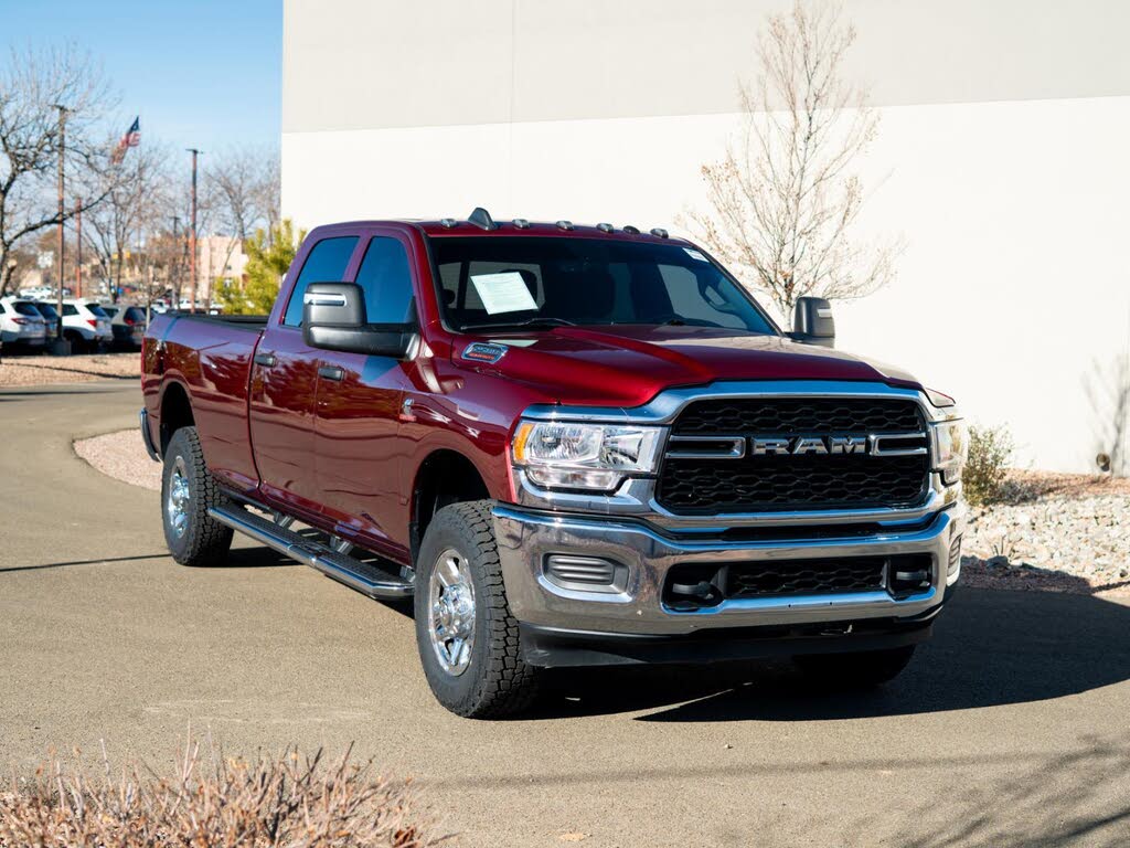 2024 RAM 2500 Tradesman Crew Cab LB 4WD