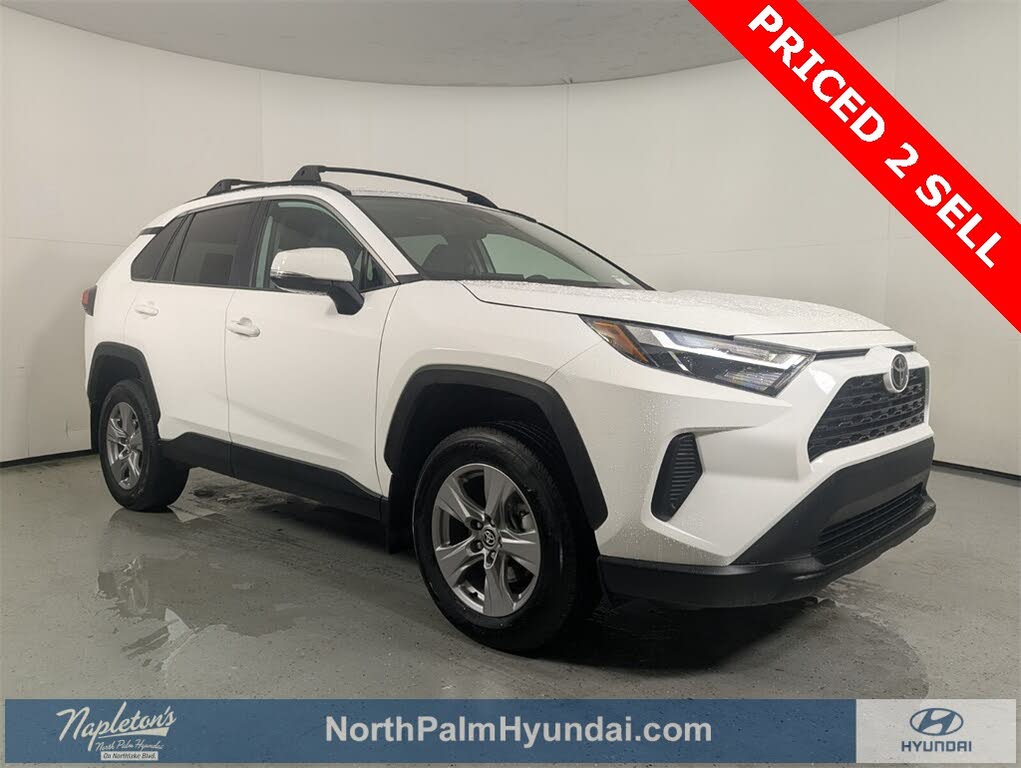 2024 Toyota RAV4 XLE FWD