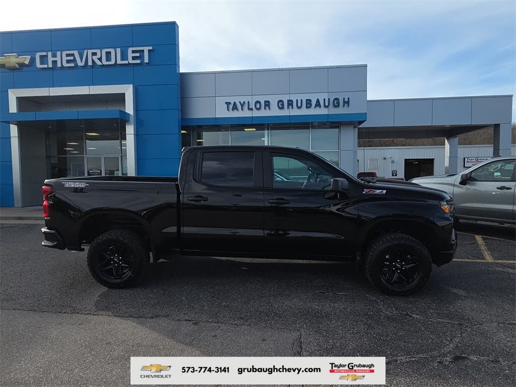 2026 Chevrolet Silverado 1500 Custom Trail Boss Crew Cab 4WD