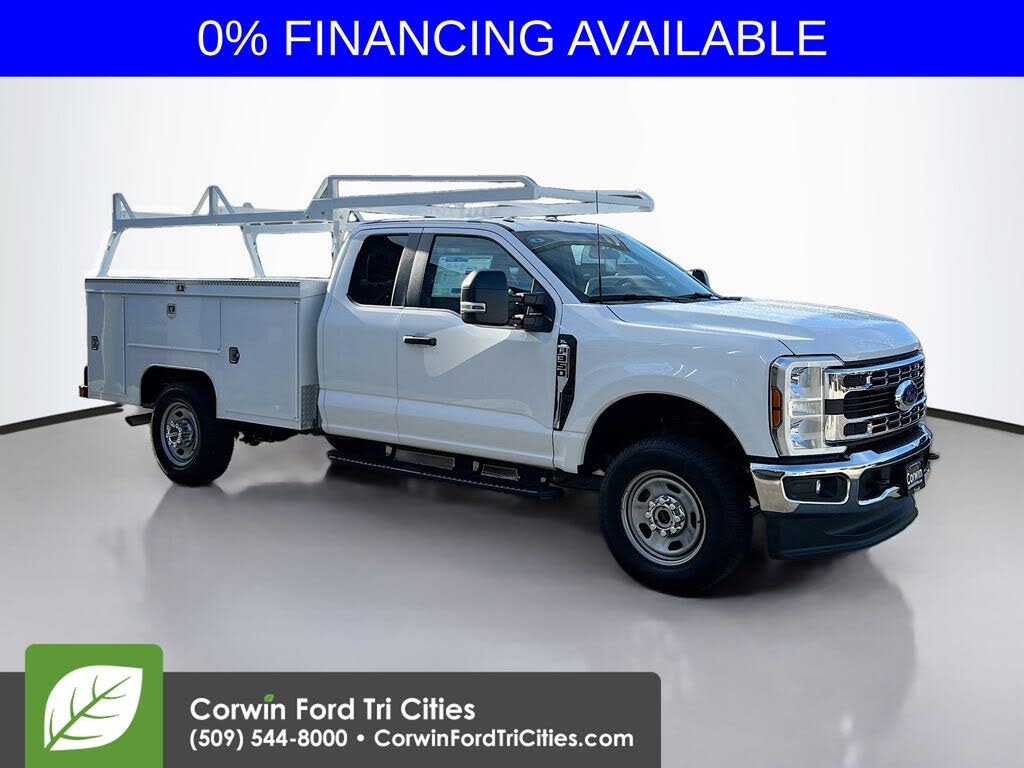 2026 Ford F-350 Super Duty Chassis XL SuperCab 4WD