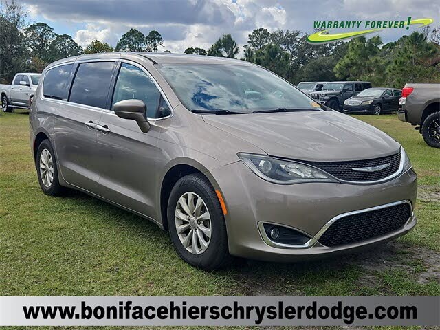 2018 Chrysler Pacifica Touring Plus FWD