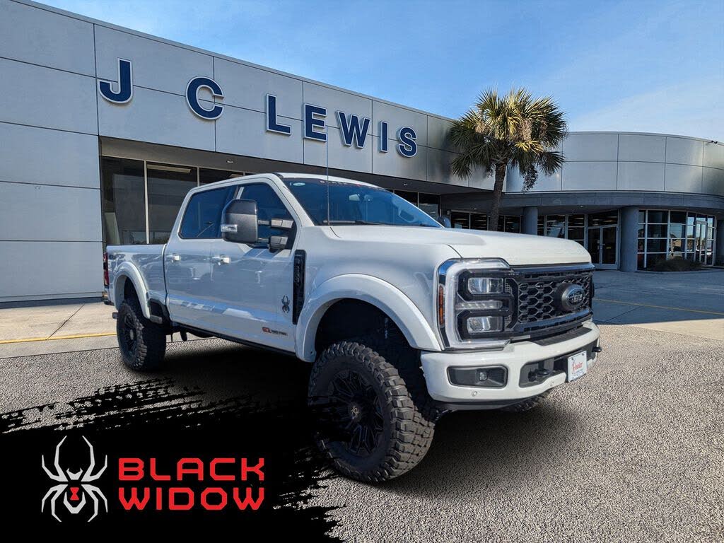 2025 Ford F-250 Super Duty Lariat Crew Cab 4WD