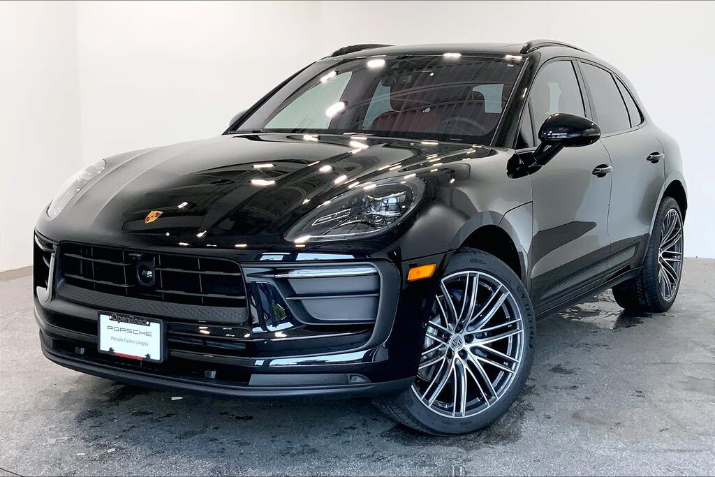 2025 Porsche Macan AWD