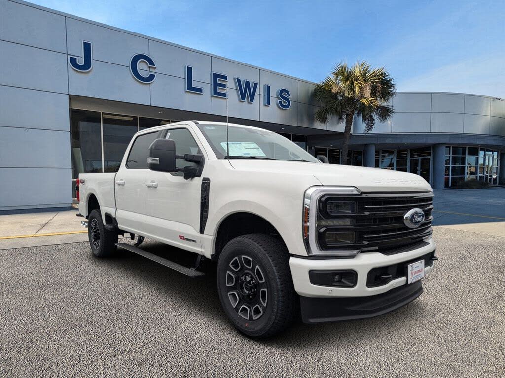2026 Ford F-250 Super Duty Platinum Crew Cab 4WD