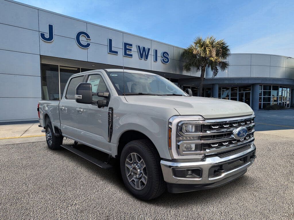 2026 Ford F-350 Super Duty Lariat Crew Cab RWD