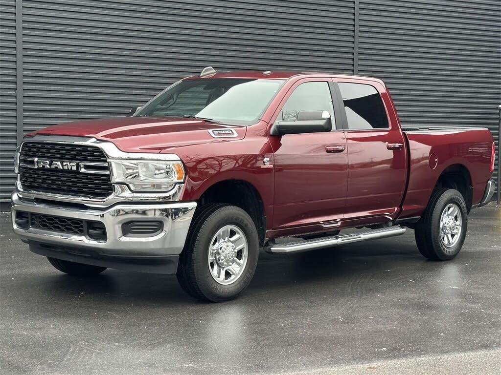 2022 RAM 2500 Big Horn Crew Cab 4WD