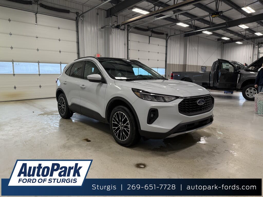 2026 Ford Escape Hybrid Plug-in FWD