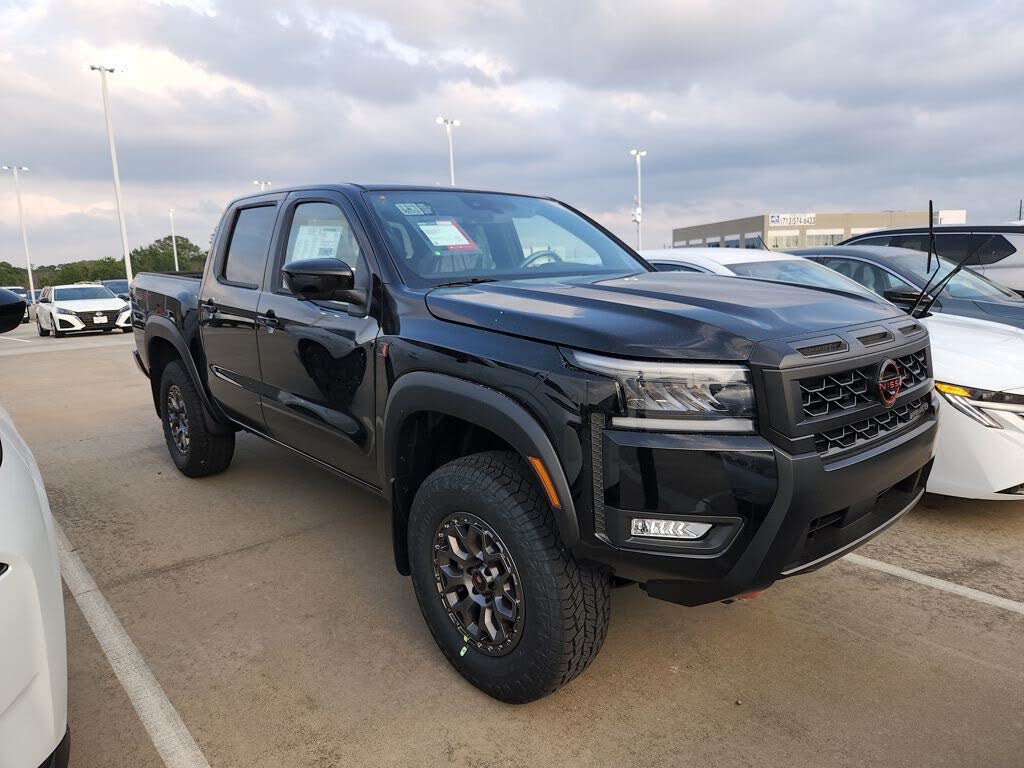 2026 Nissan Frontier PRO-4X Crew Cab 4WD