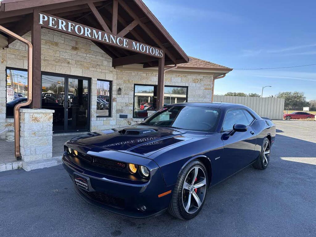 2017 Dodge Challenger R/T Shaker RWD