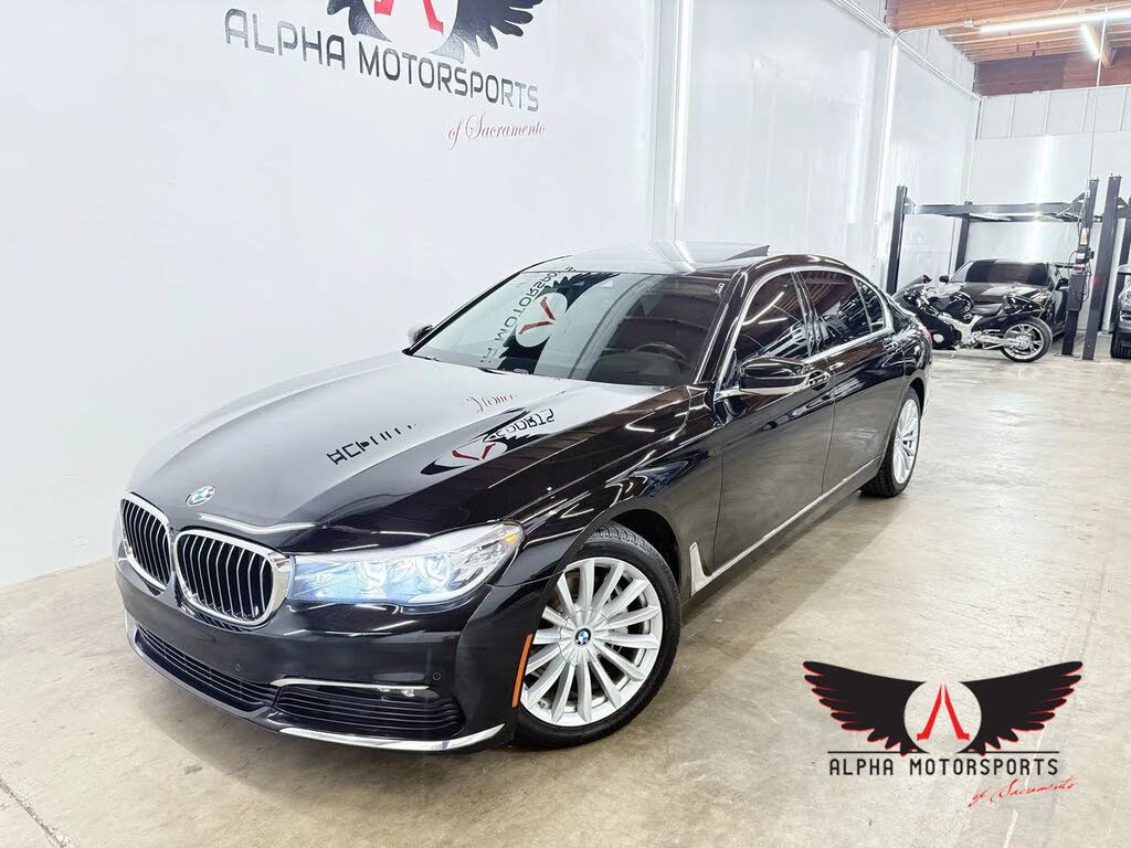 2018 BMW 7 Series 740i RWD