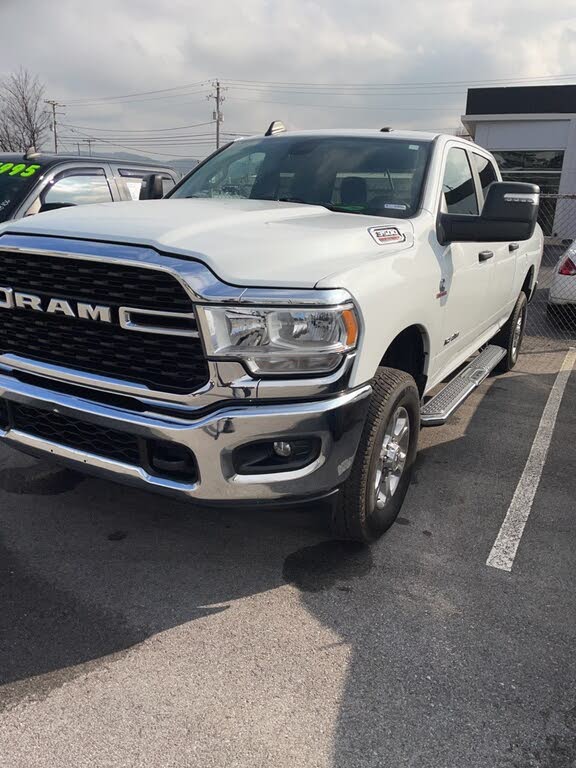 2023 RAM 3500 Big Horn Crew Cab 4WD