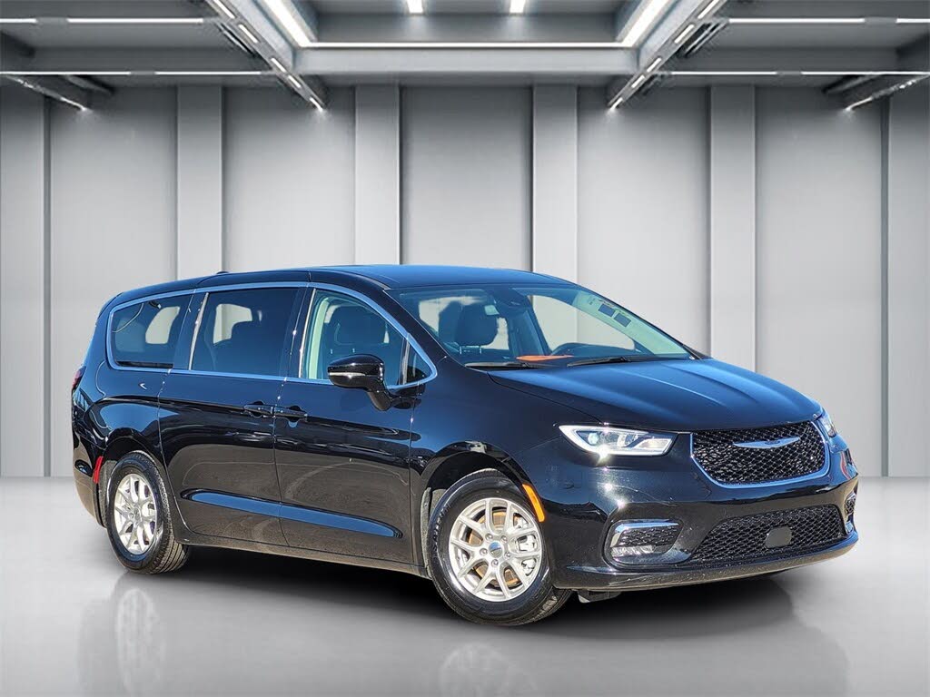 2024 Chrysler Pacifica Touring L FWD