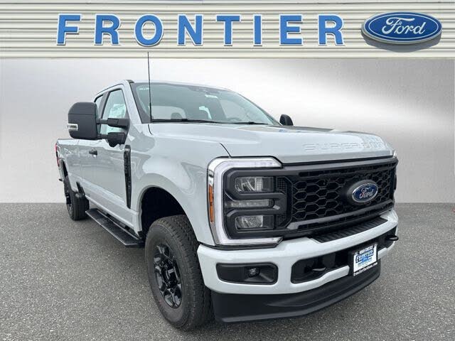 2025 Ford F-350 Super Duty XL SuperCab LB 4WD
