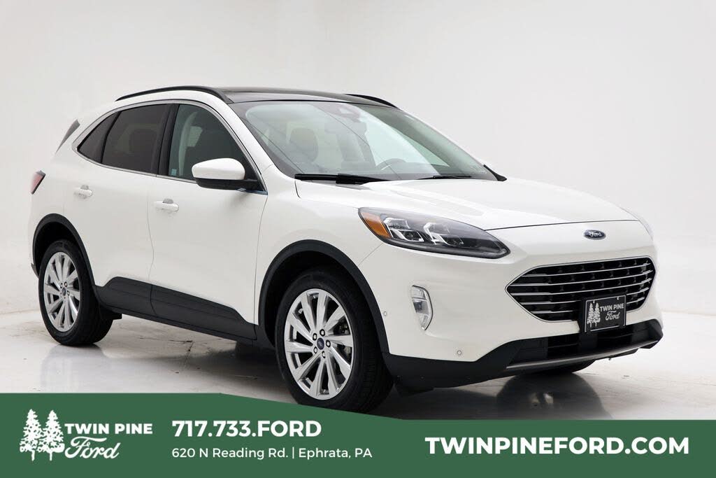 2022 Ford Escape Titanium AWD