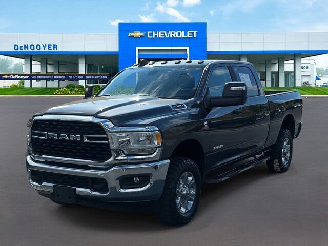 2023 RAM 2500 Big Horn Crew Cab 4WD