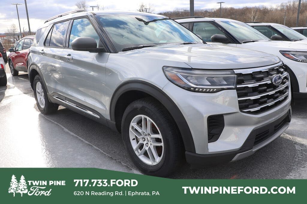 2025 Ford Explorer Active AWD