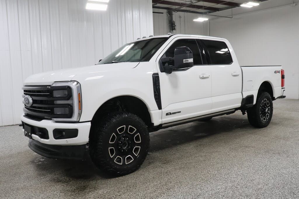 2025 Ford F-250 Super Duty Platinum Crew Cab 4WD