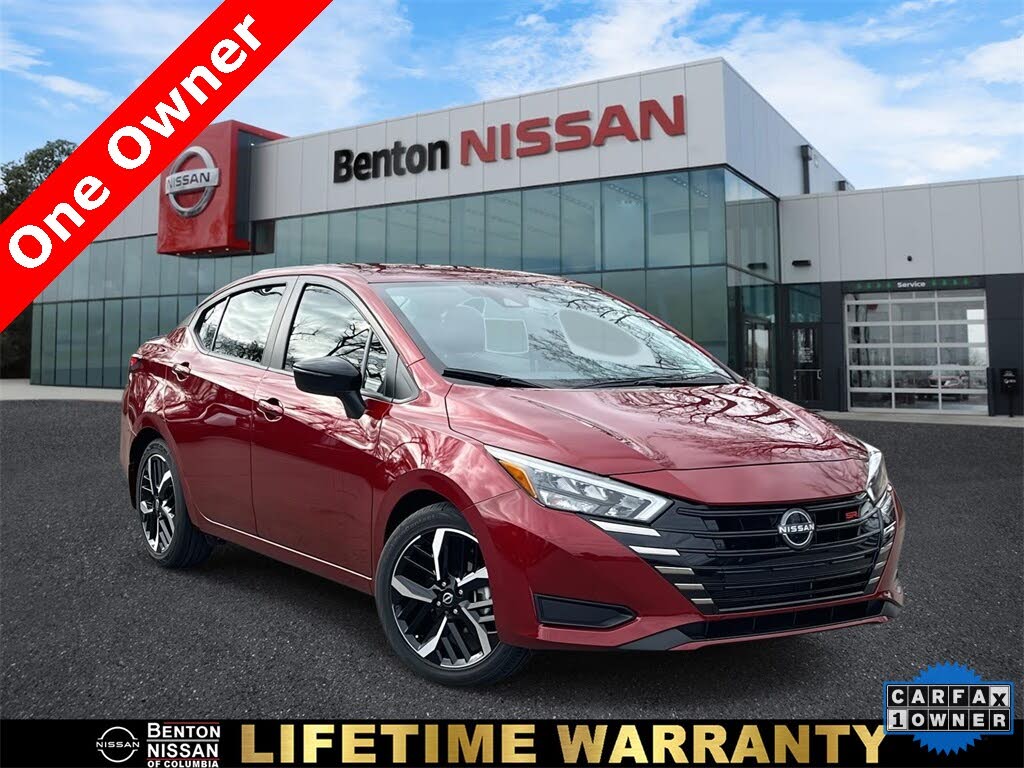 2025 Nissan Versa SR FWD