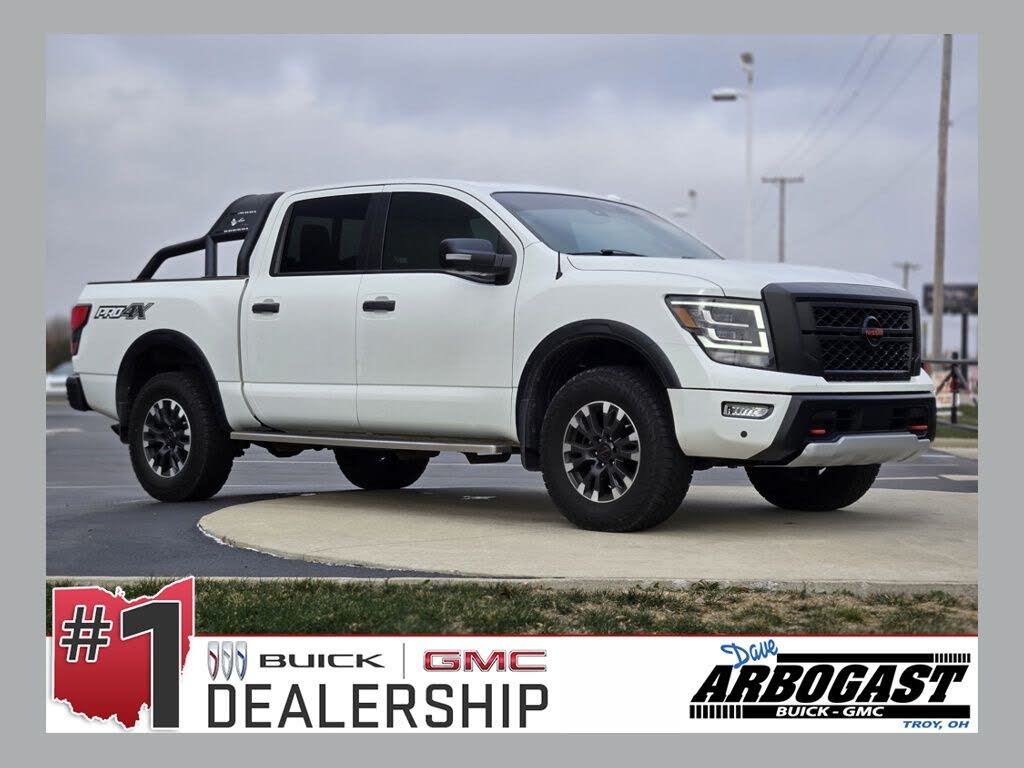 2020 Nissan Titan PRO-4X Crew Cab 4WD