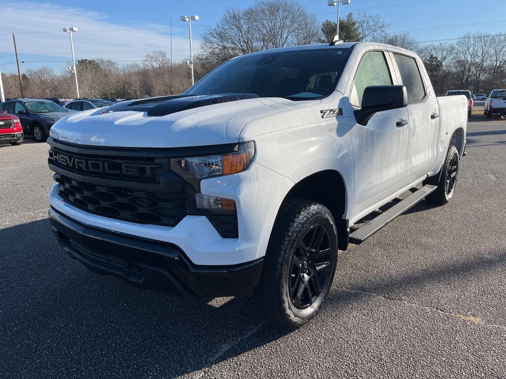 2025 Chevrolet Silverado 1500 Custom Trail Boss Crew Cab 4WD