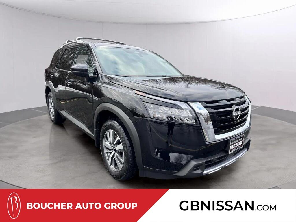 2025 Nissan Pathfinder SL 4WD