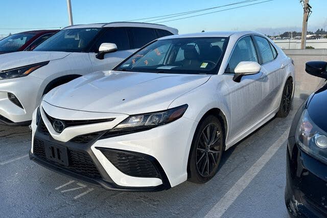 2023 Toyota Camry SE FWD