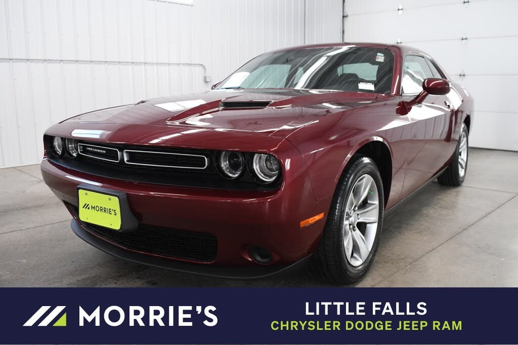 2022 Dodge Challenger SXT RWD