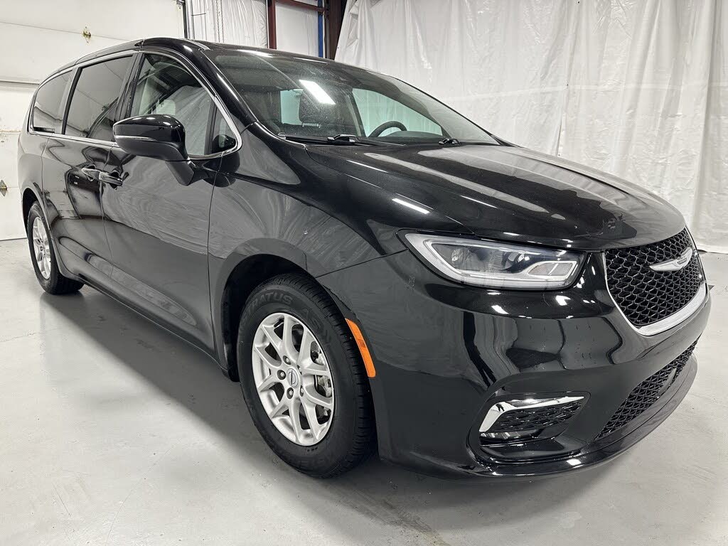 2023 Chrysler Pacifica Touring L FWD