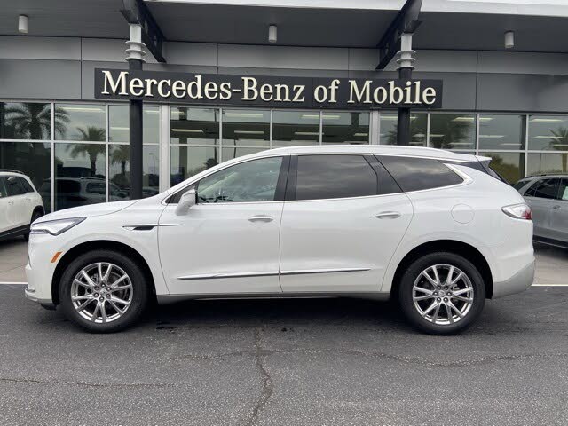 2024 Buick Enclave Essence FWD