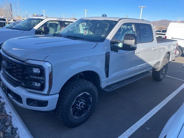 2026 Ford F-250 Super Duty Lariat Crew Cab 4WD