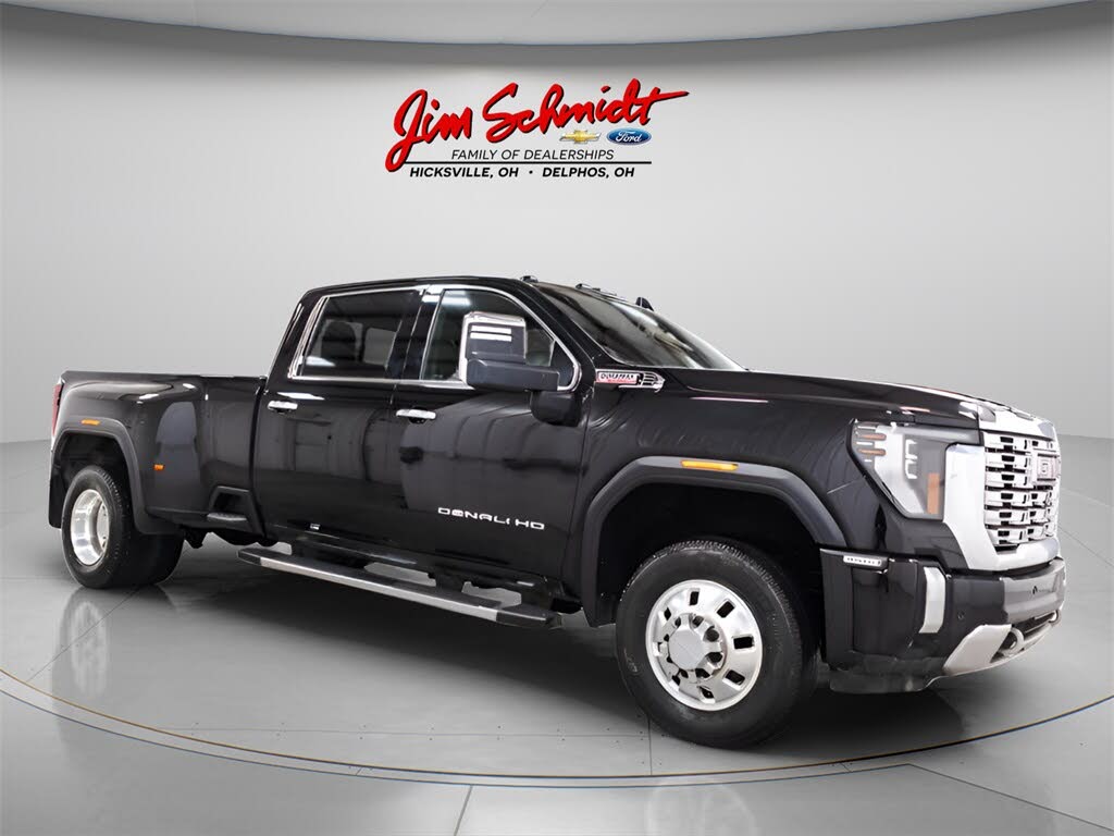 2024 GMC Sierra 3500HD Denali Crew Cab 4WD