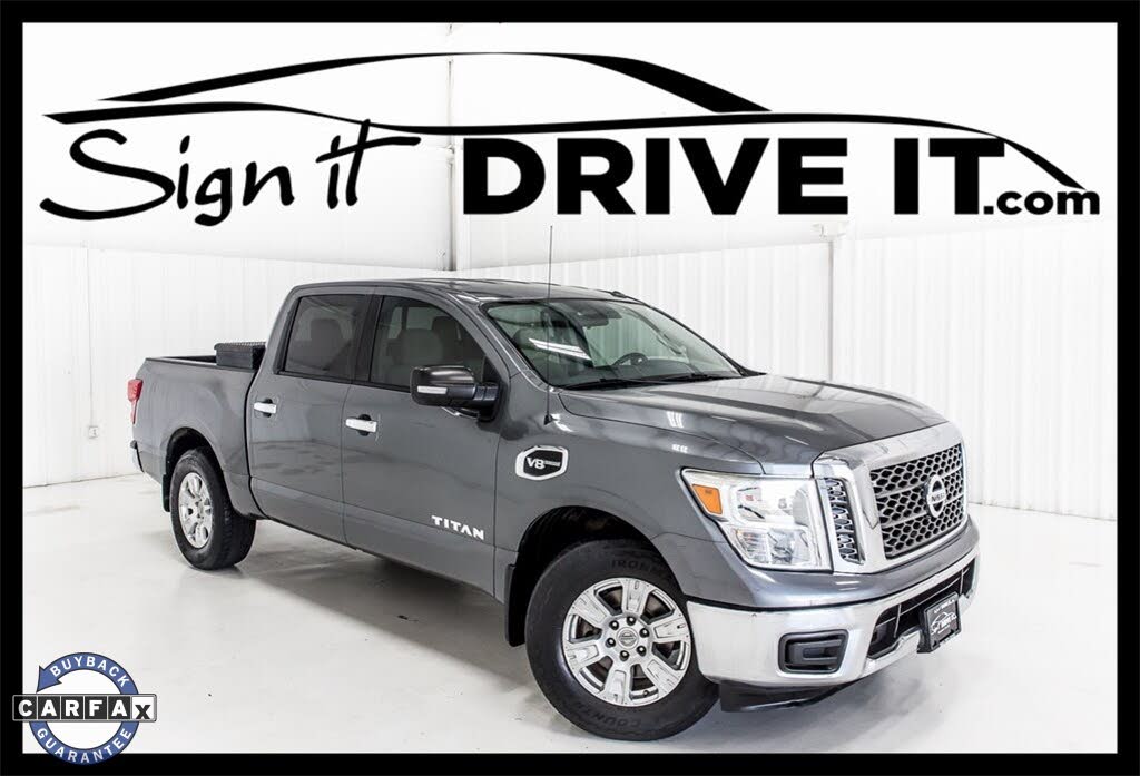 2017 Nissan Titan SV Crew Cab