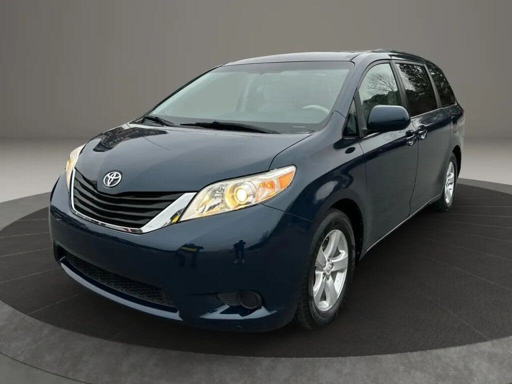 2011 Toyota Sienna 7-Passenger V6 FWD