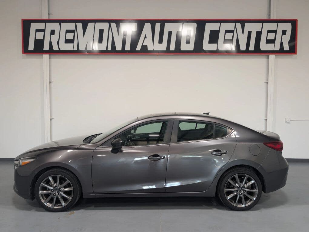 2018 Mazda MAZDA3 Touring