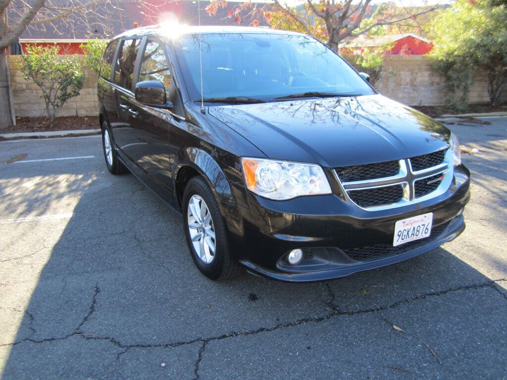 2019 Dodge Grand Caravan SXT 35th Anniversary Edition FWD
