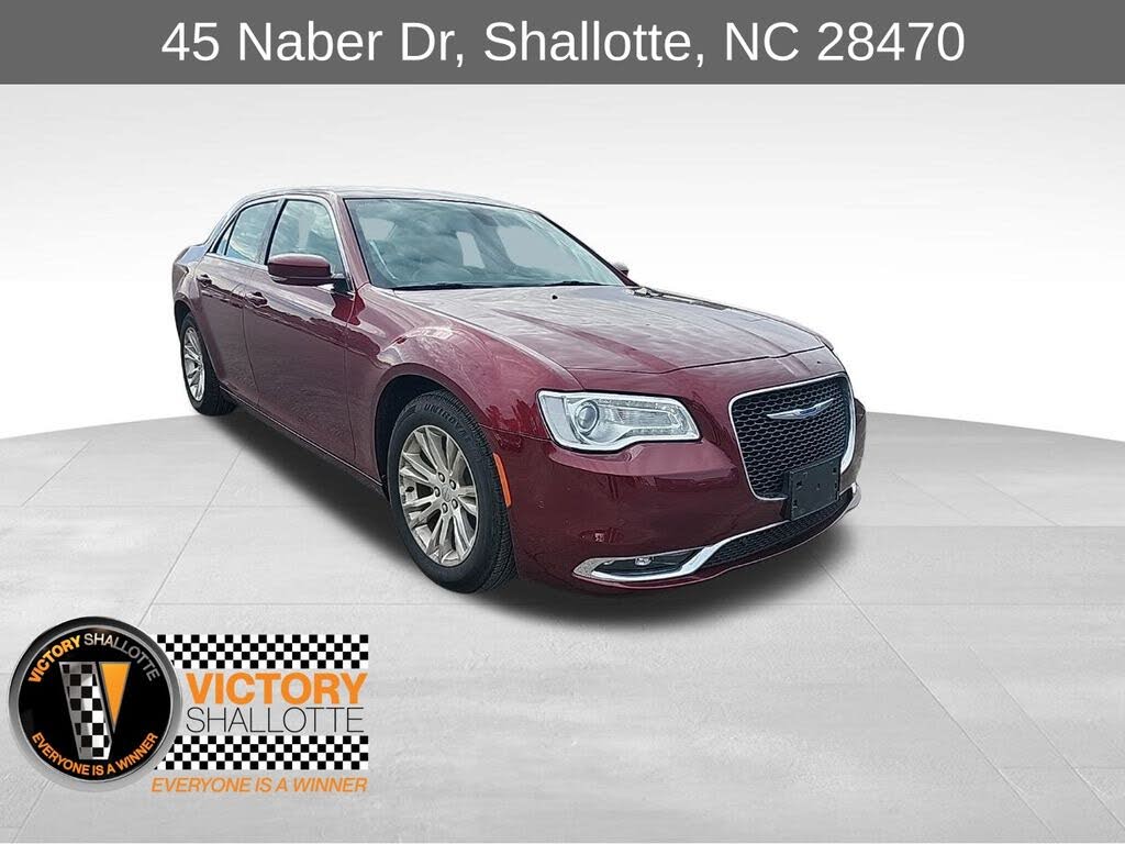 2021 Chrysler 300 Touring RWD