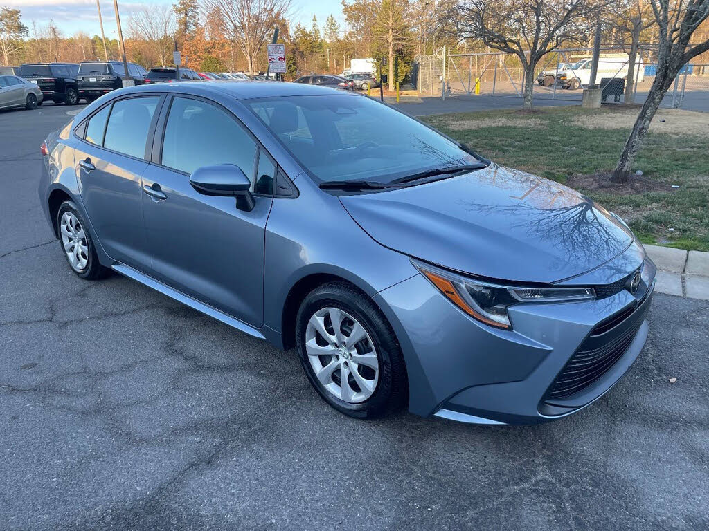 2024 Toyota Corolla LE FWD