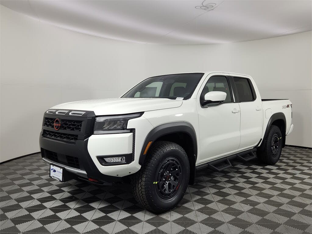 2026 Nissan Frontier PRO-4X Crew Cab 4WD