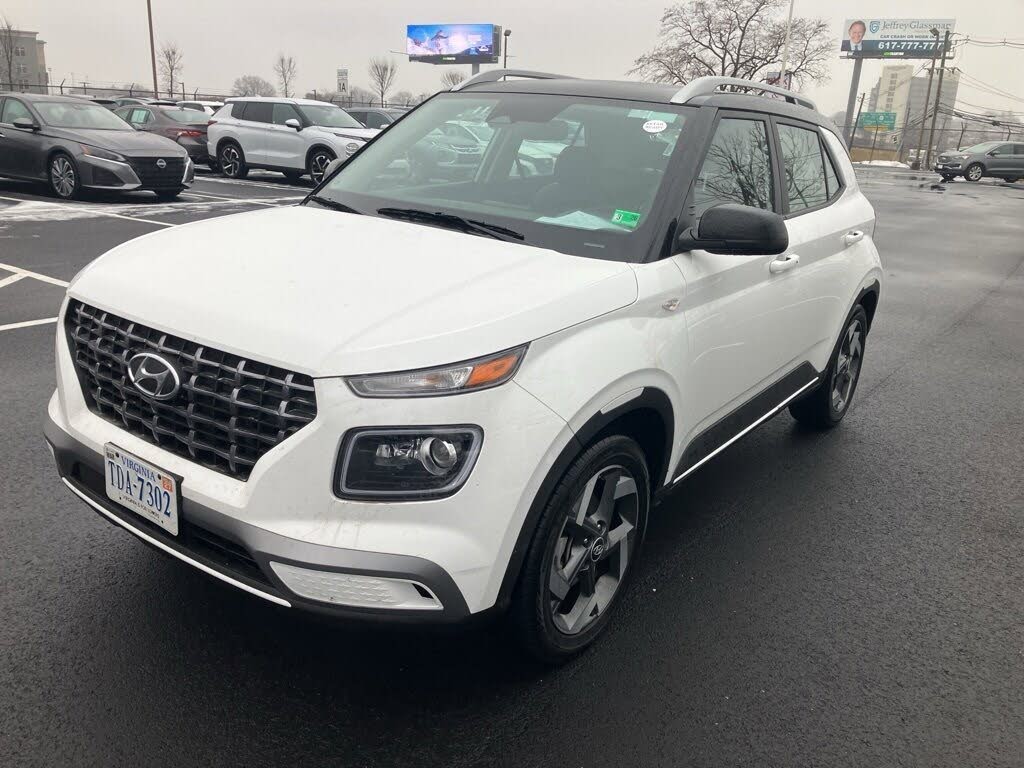 2025 Hyundai Venue Limited FWD
