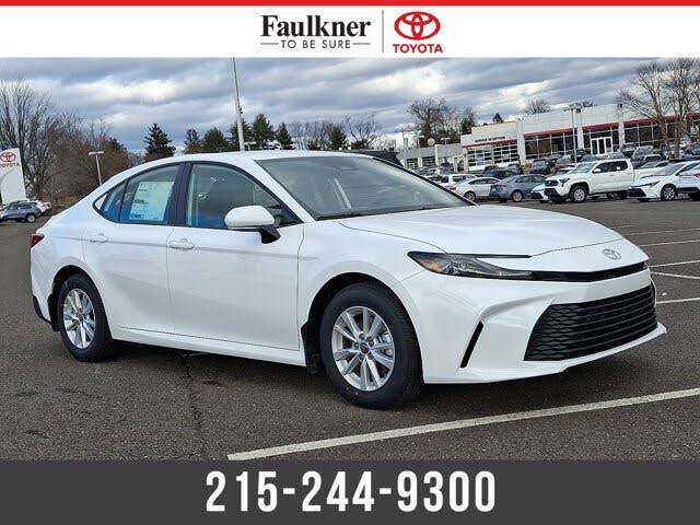 2026 Toyota Camry LE FWD