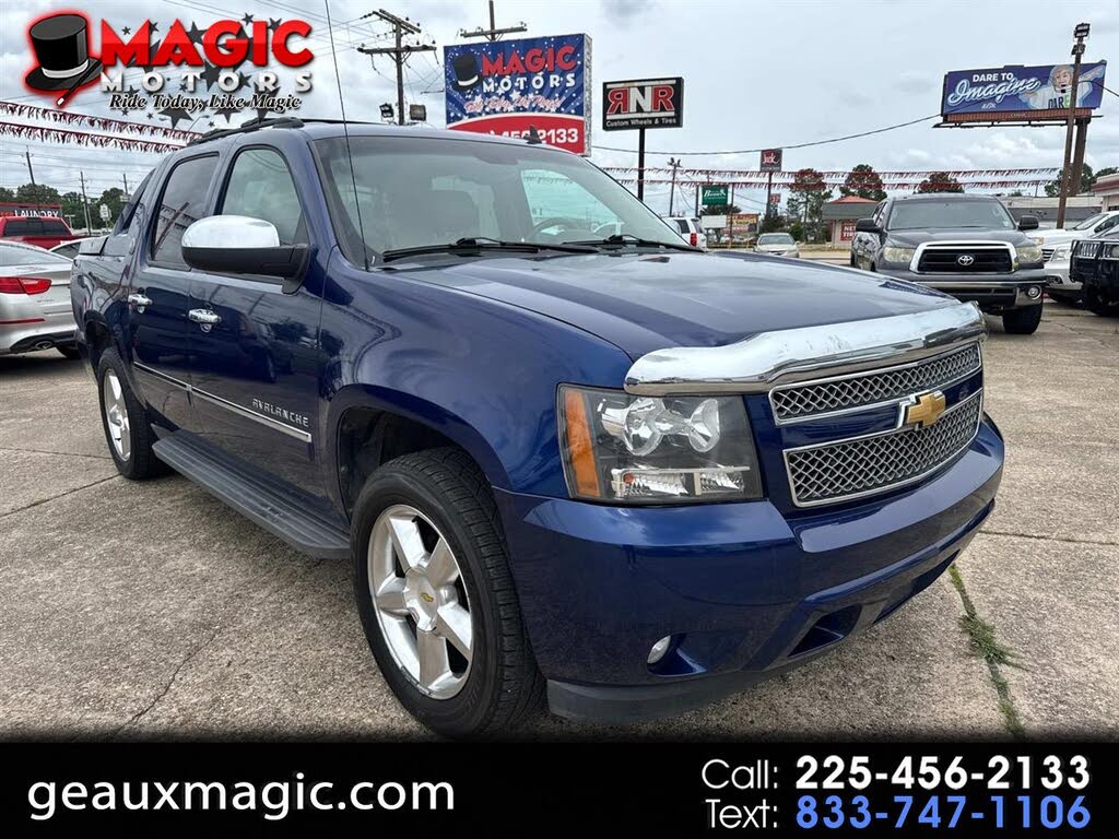 2013 Chevrolet Avalanche LTZ Black Diamond Edition RWD