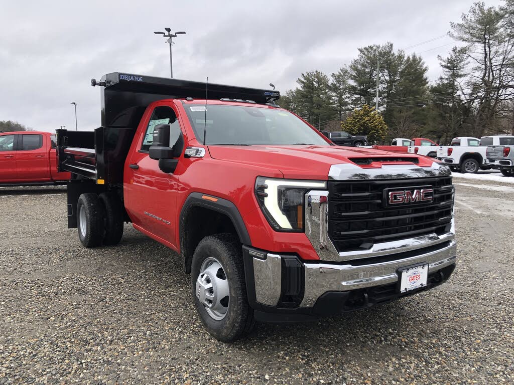 2026 GMC Sierra 3500HD Chassis Pro Regular Cab 4WD