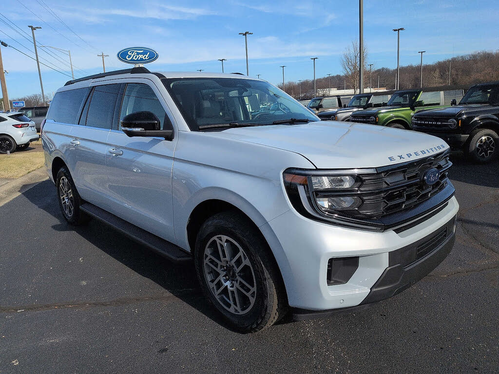 2026 Ford Expedition MAX Active 4WD