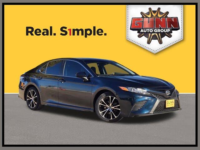 2019 Toyota Camry SE FWD