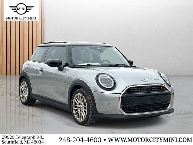 2025 MINI Cooper S Signature Trim 2-door Hatchback