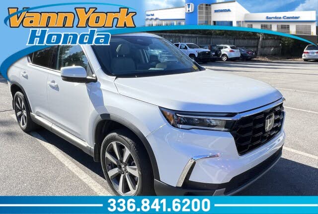 2023 Honda Pilot Touring AWD