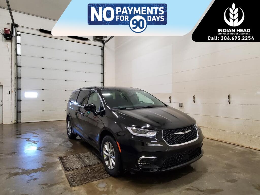 Chrysler Pacifica Select AWD 2026