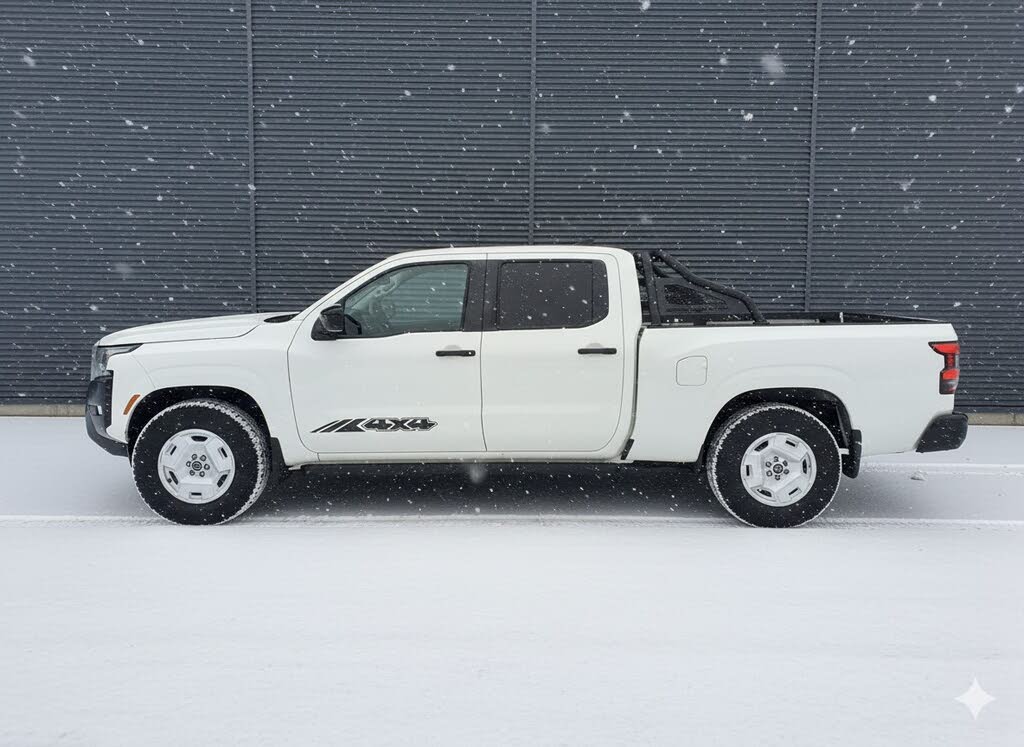 2024 Nissan Frontier SV Crew Cab LB 4WD