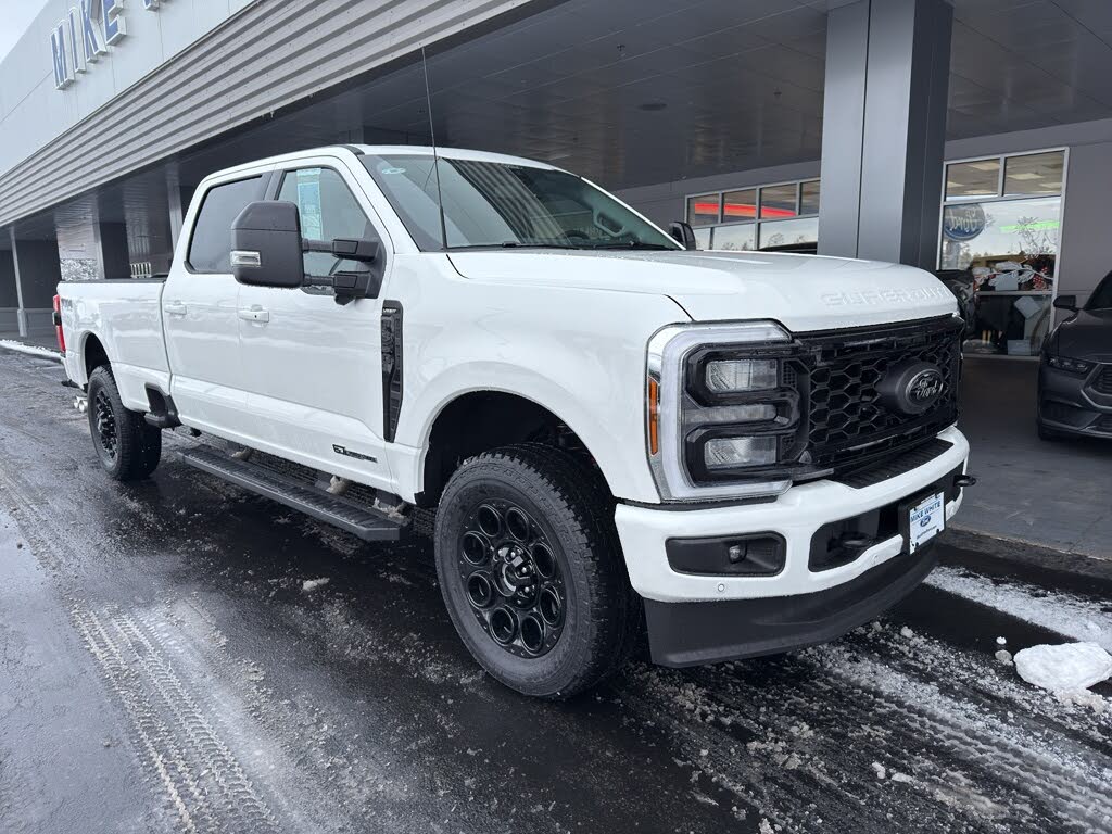 2026 Ford F-350 Super Duty Lariat Crew Cab 4WD